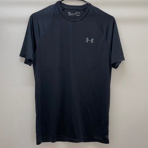 Men’s Under Armour athletic t-shirt